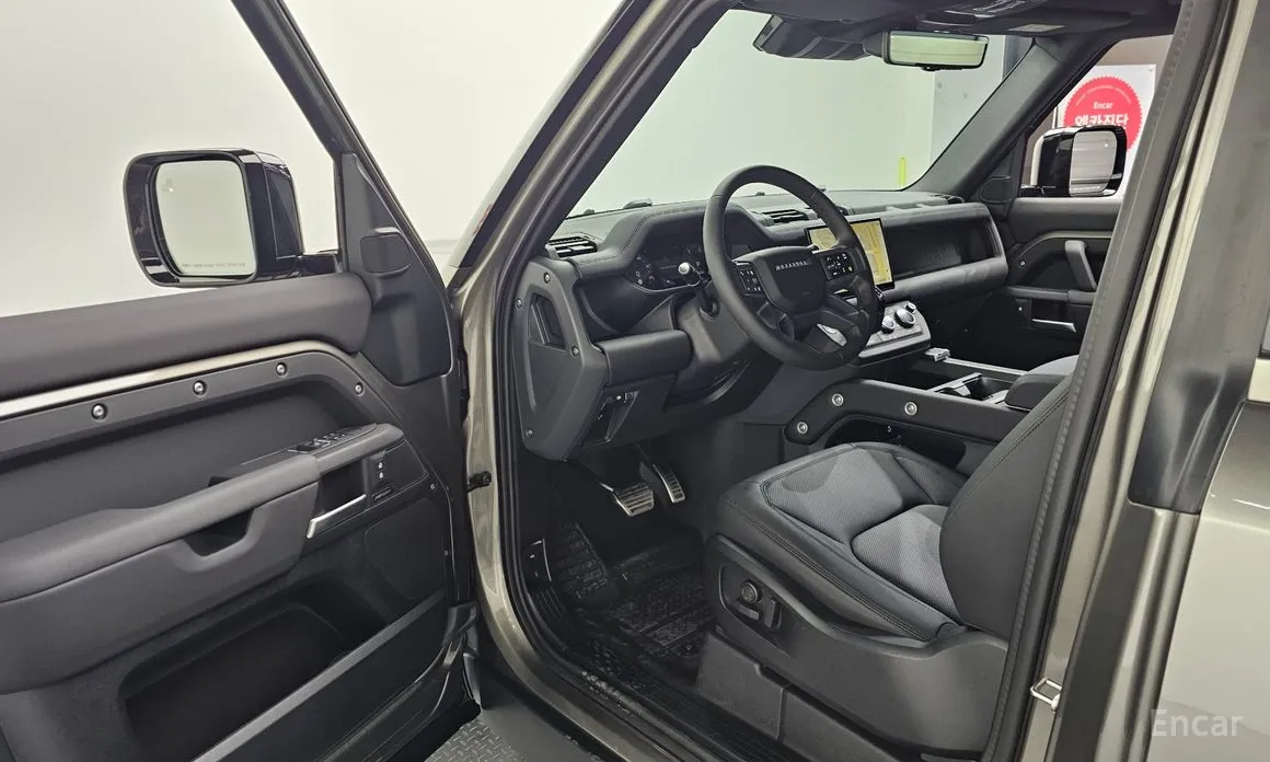 Land Rover Defender 2020 90 D250 X-Dynamic SE