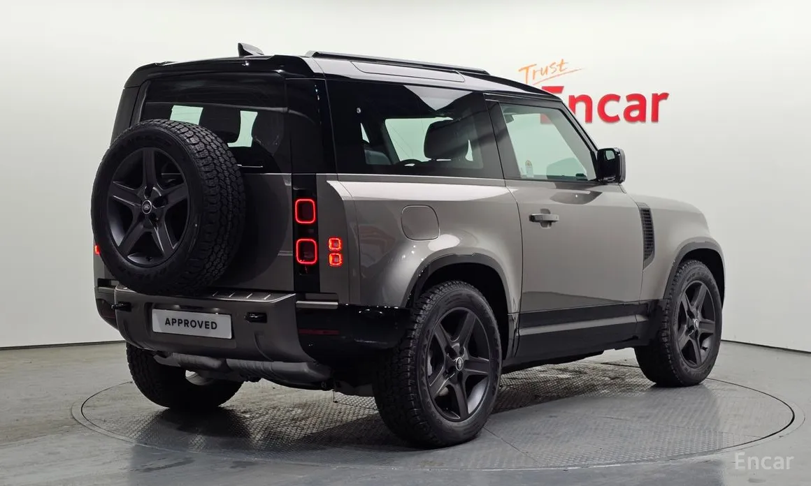 Land Rover Defender 2020 90 D250 X-Dynamic SE