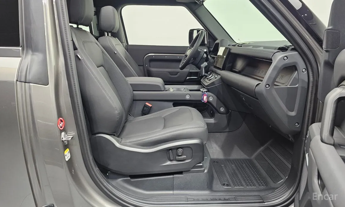 Land Rover Defender 2020 90 D250 X-Dynamic SE