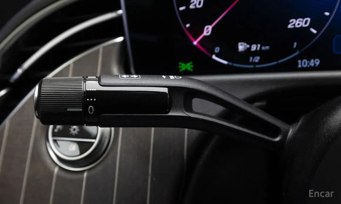 Mercedes-Benz E-Class 2024 E300 4MATIC Exclusive