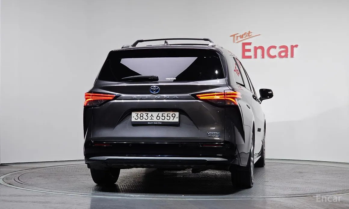 Toyota Sienna 2020 2.5 Hybrid 2WD