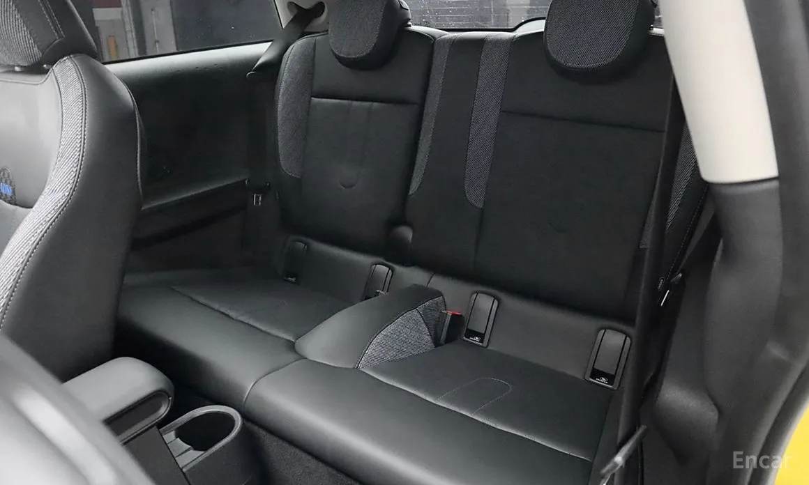 Mini Cooper 2024 Classic