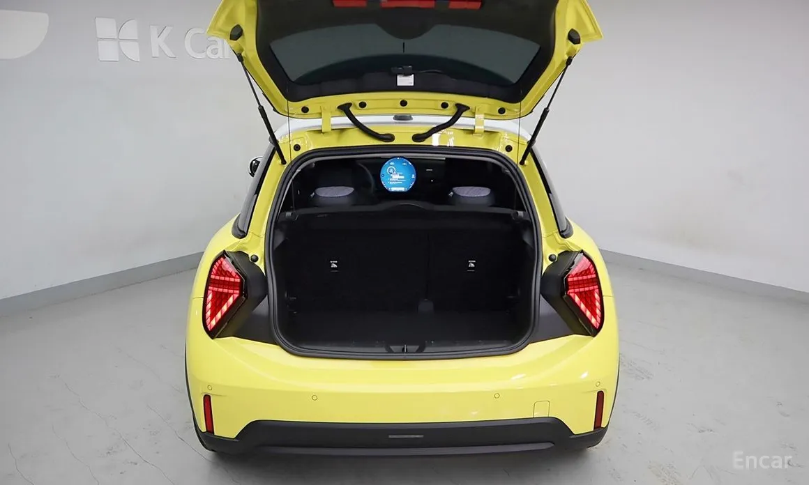 Mini Cooper 2024 Classic