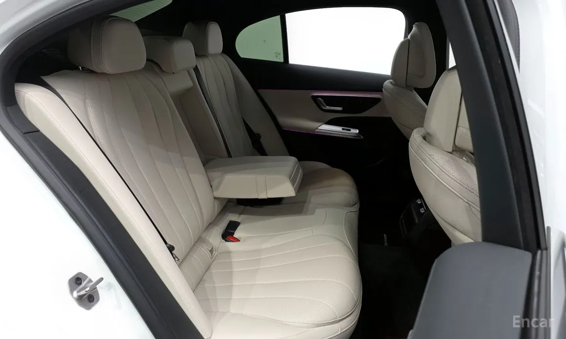 Mercedes-Benz E-Class 2024 E200 Avantgarde Limited