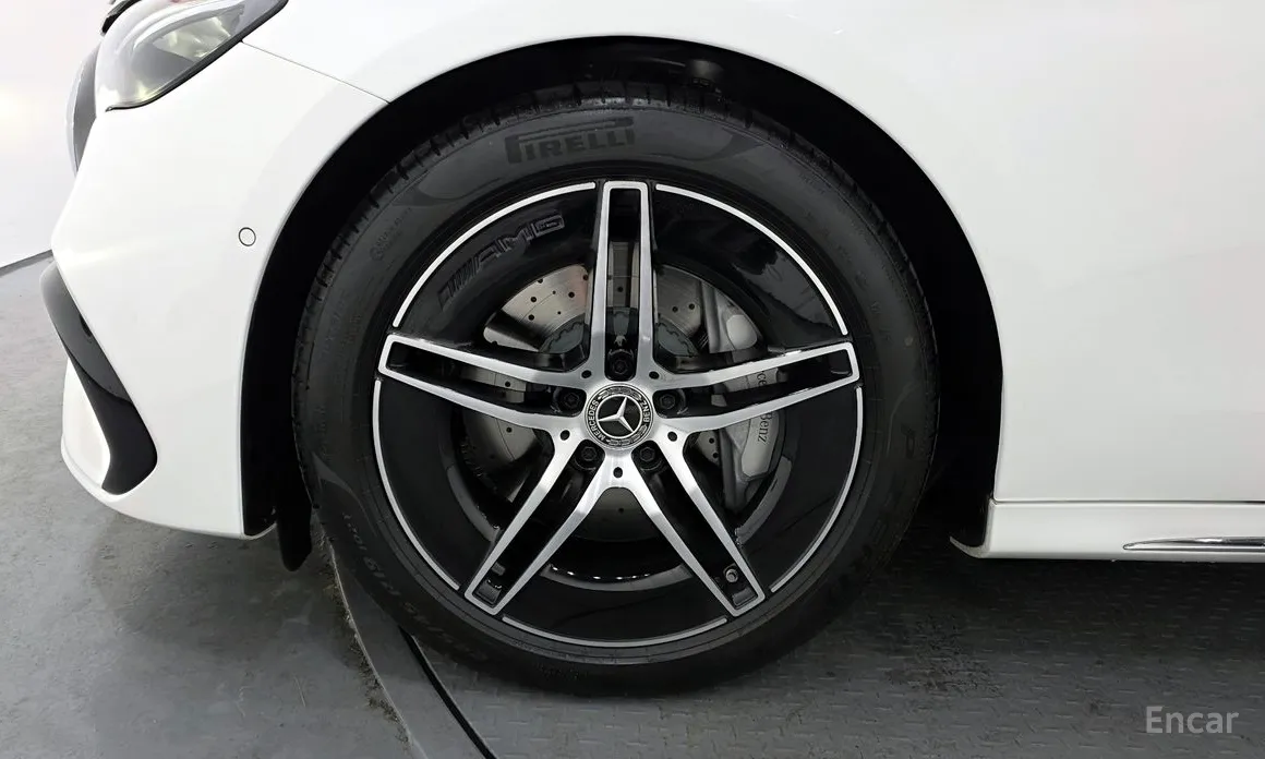 Mercedes-Benz E-Class 2024 E200 Avantgarde Limited