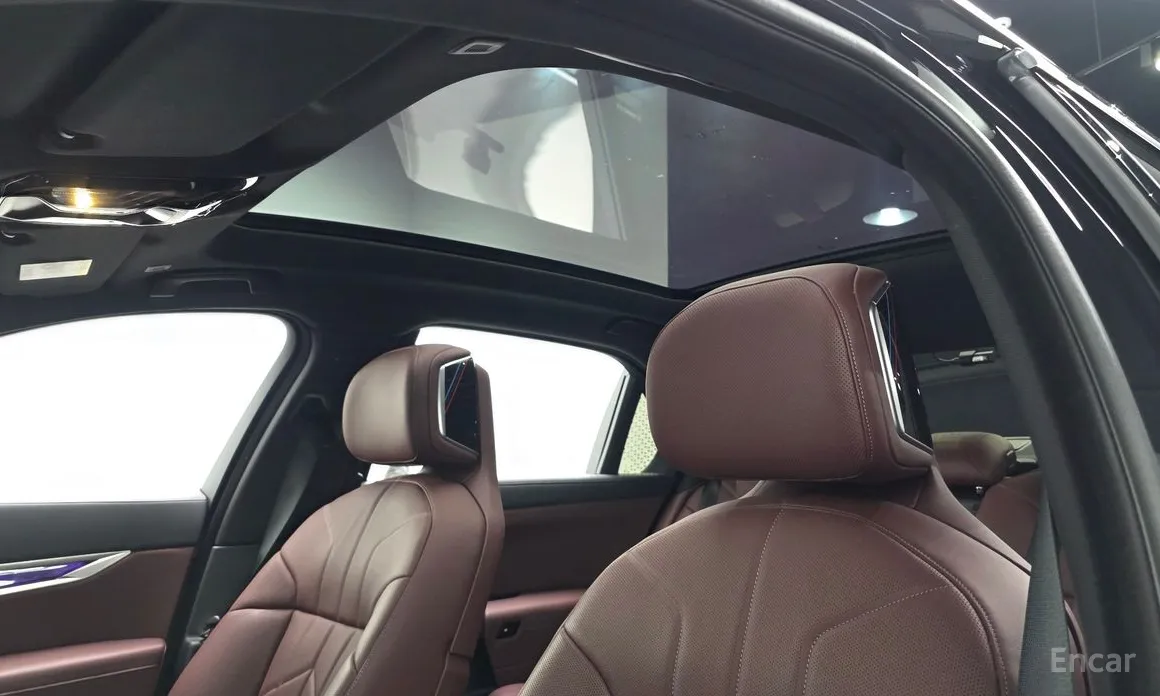 BMW 7 Series 2022 740d xDrive M Sport