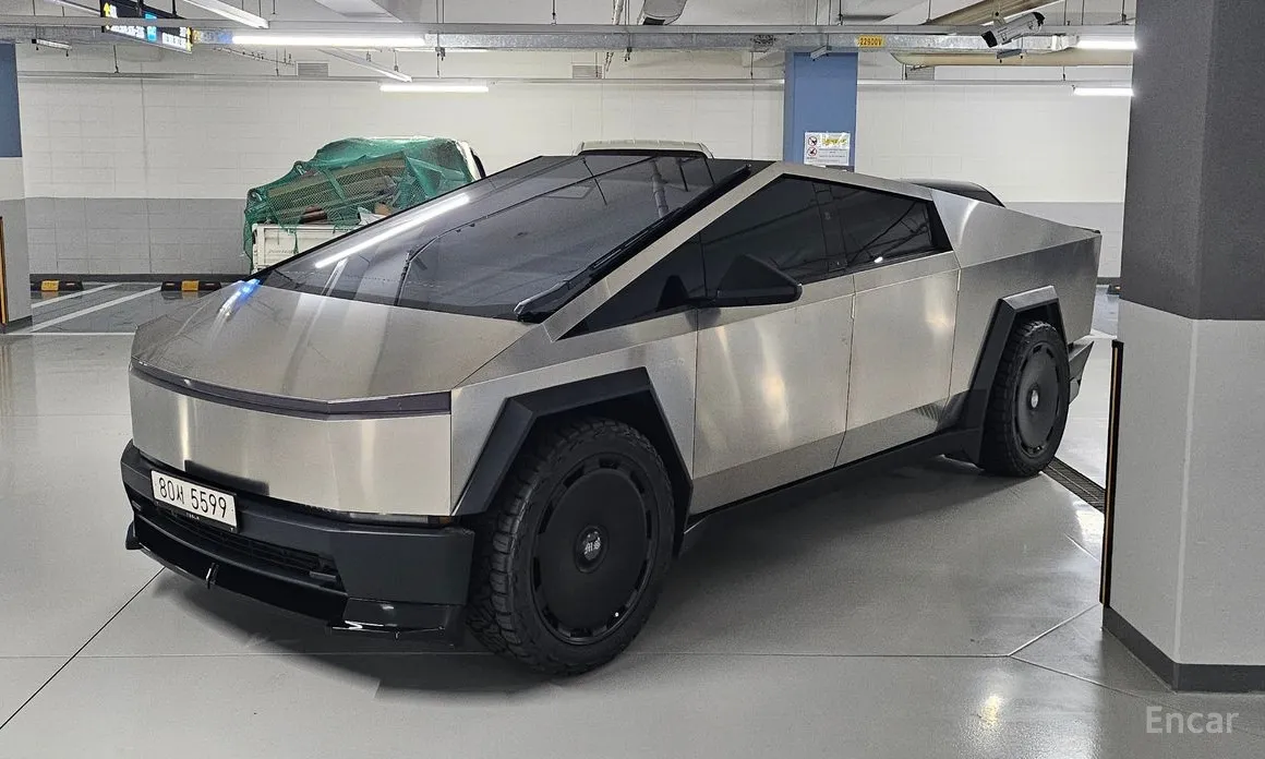 Tesla Cybertruck 2023 AWD
