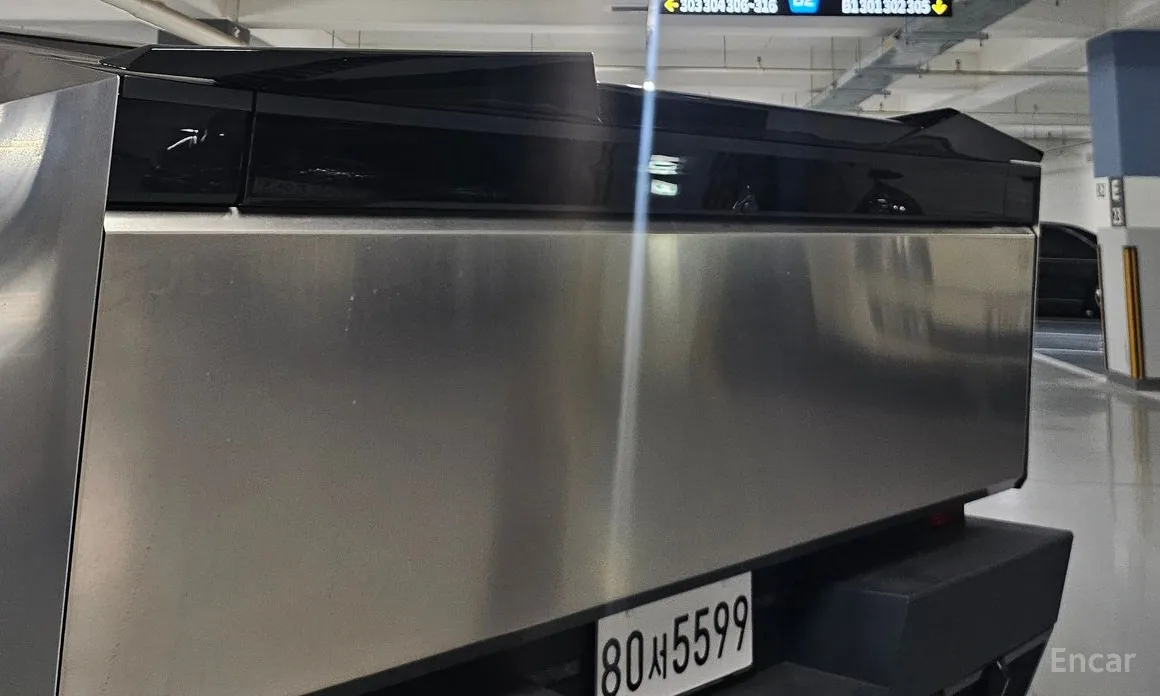 Tesla Cybertruck 2023 AWD