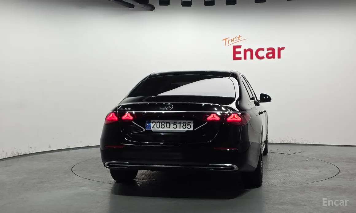 Mercedes-Benz E-Class 2024 E200 Avantgarde