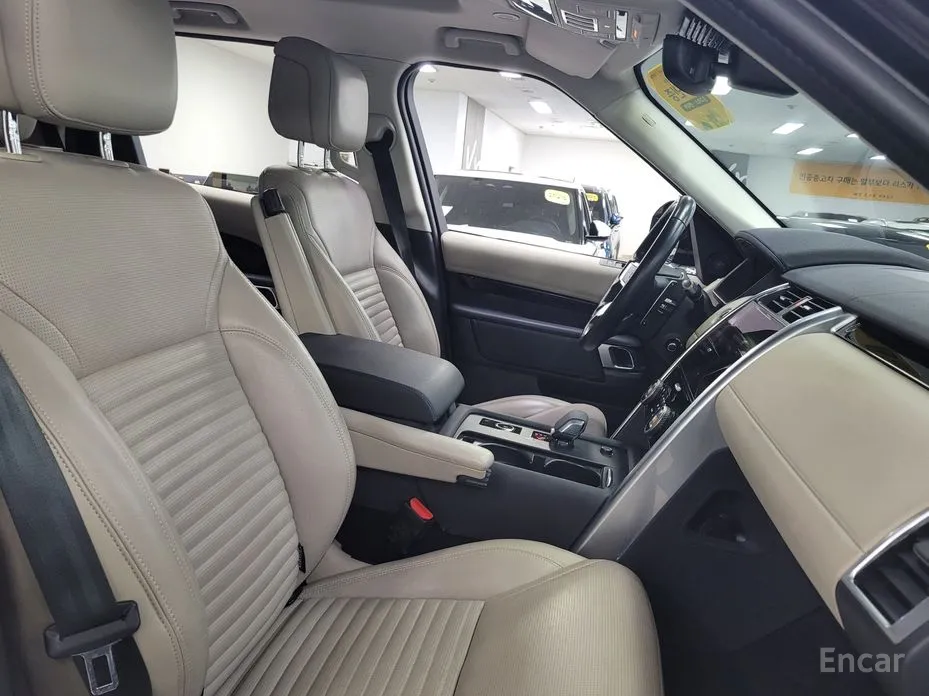 Land Rover Discovery 2017 D250 SE