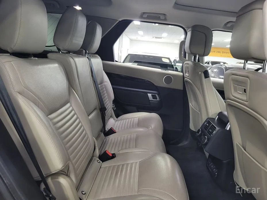 Land Rover Discovery 2017 D250 SE