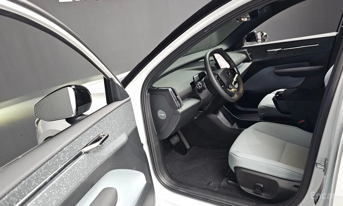 Volvo EX30 2024 Ultra