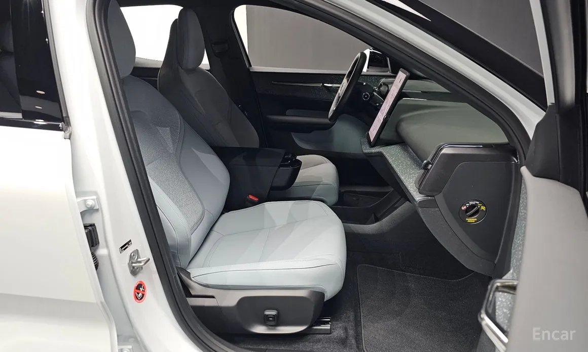Volvo EX30 2024 Ultra