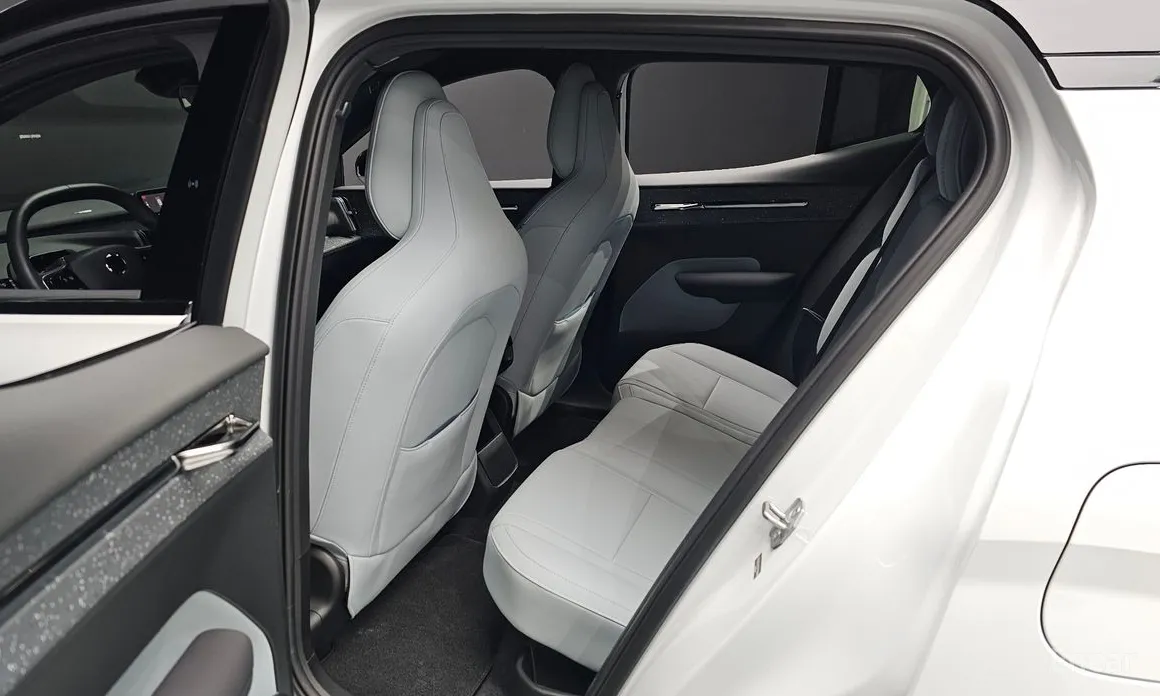 Volvo EX30 2024 Ultra