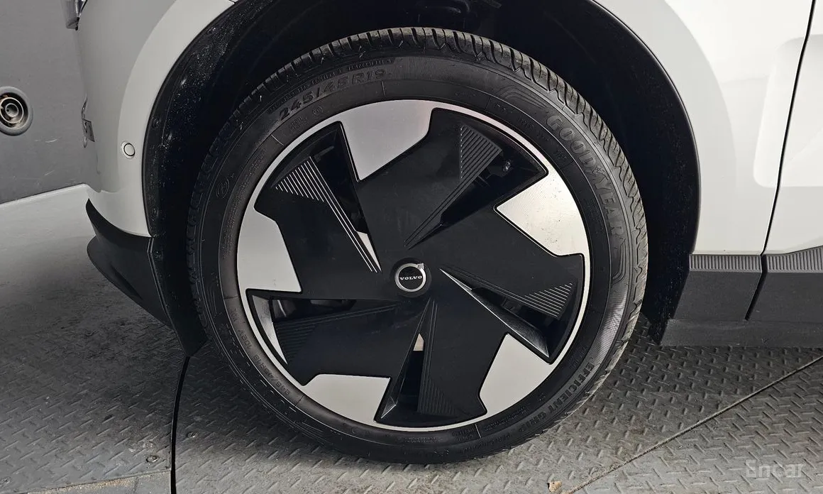 Volvo EX30 2024 Ultra