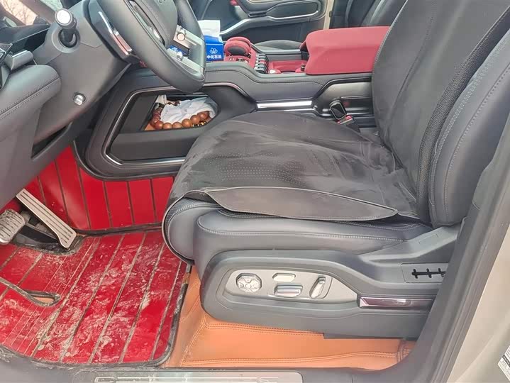 BYD FangChengBao Leopard 8 2025 2025款 智勇旗舰版 7座