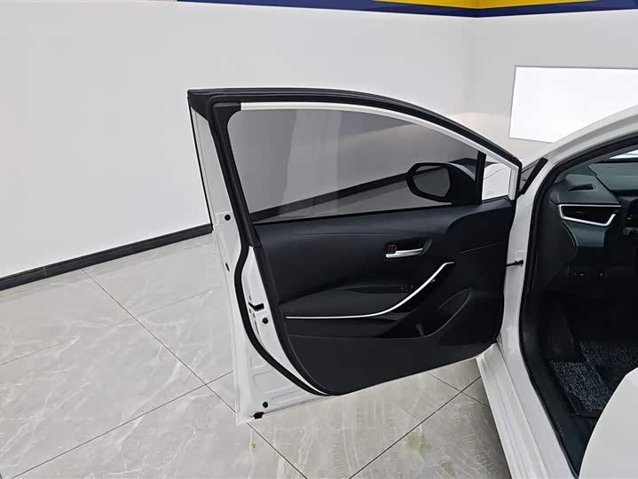 Toyota Corolla 2024 2024款 1.8L 智能电混双擎 先锋版