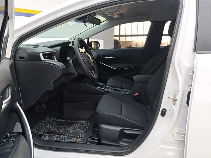 Toyota Corolla 2024 2024款 1.8L 智能电混双擎 先锋版