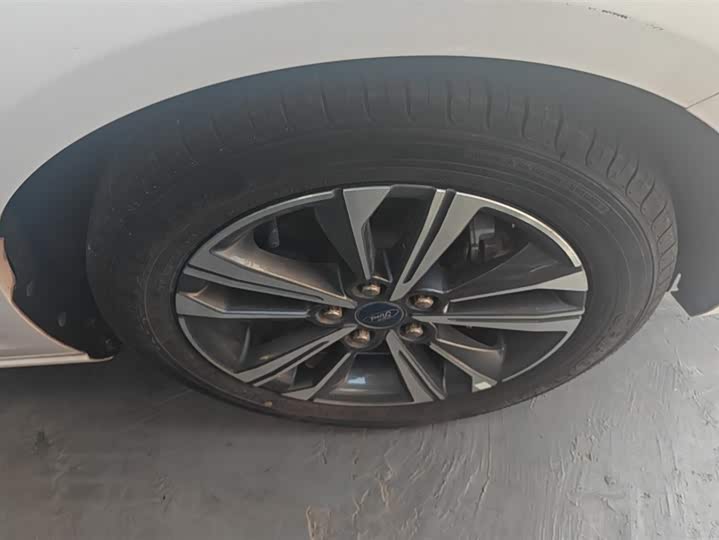 Ford Escort 2021 2021款 1.5L 自动钻石版