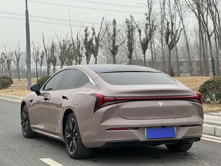 Hozon S 2022 2022款 增程版 1160km 后驱中版