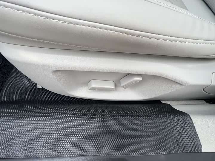 Hozon S 2022 2022款 增程版 1160km 后驱中版