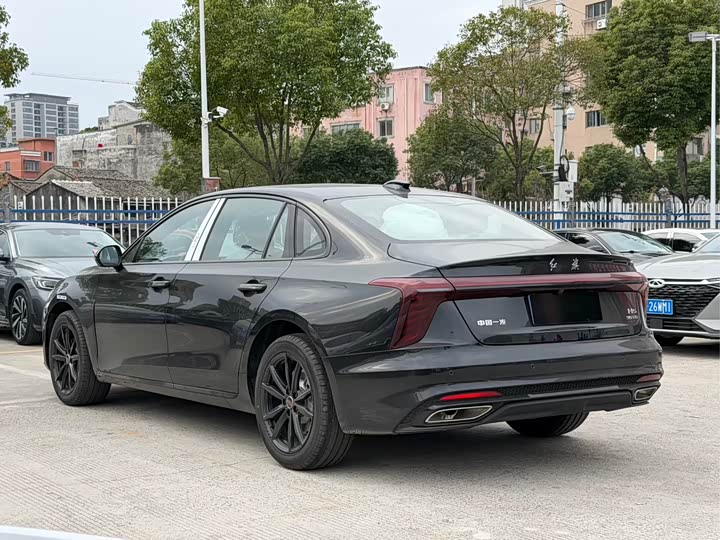 Hongqi H5 2025 2025款 1.5T DCT玄影200万辆纪念版