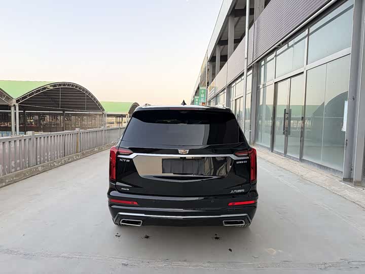 Cadillac XT6 2022 2022款 2.0T 六座四驱豪华型