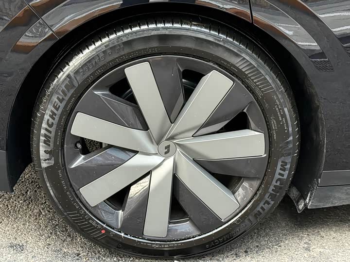 LiXiang i6 2025 2025款 两驱标准版