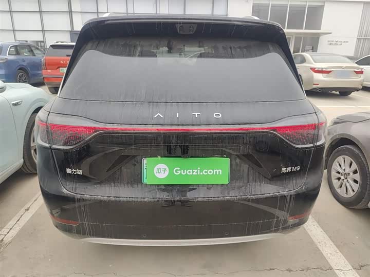 Aito M9 2025 2025款 增程 Ultra版 52kWh 5座版