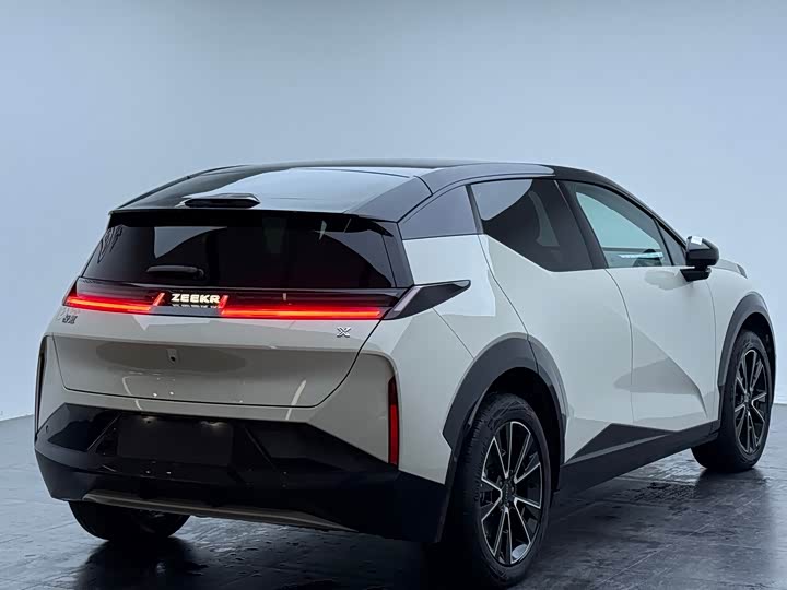 Zeekr X 2025 2025款 四座后驱魔方版