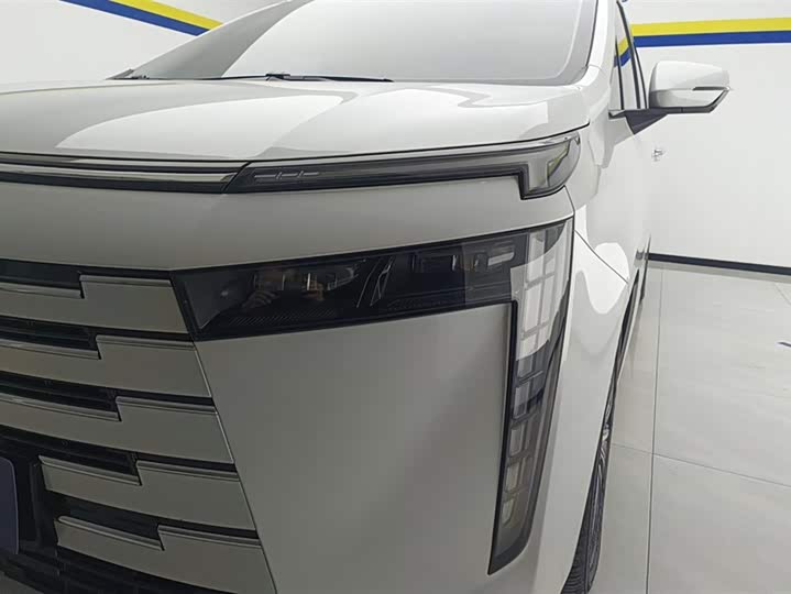 GAC Trumpchi E8 2024 2024款 荣耀系列 2.0L 荣耀版