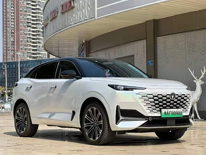 Changan UNI-K Hybrid 2022 2022款 蓝鲸iDD 130km 1.5T 尊贵型
