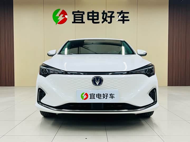 Changan Eado EV 2022 2022款 EV460 智行网约版 磷酸铁锂