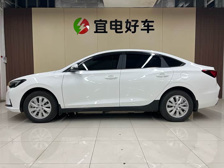 Changan Eado EV 2022 2022款 EV460 智行网约版 磷酸铁锂