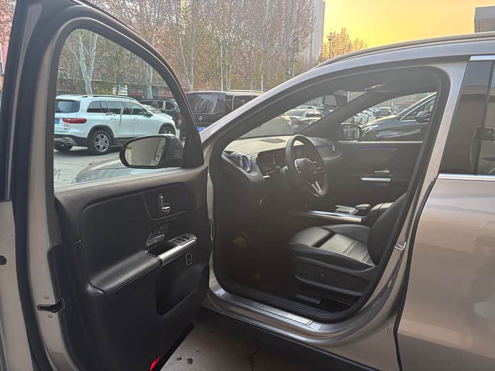 Mercedes-Benz EQA 2023 2023款 EQA 260