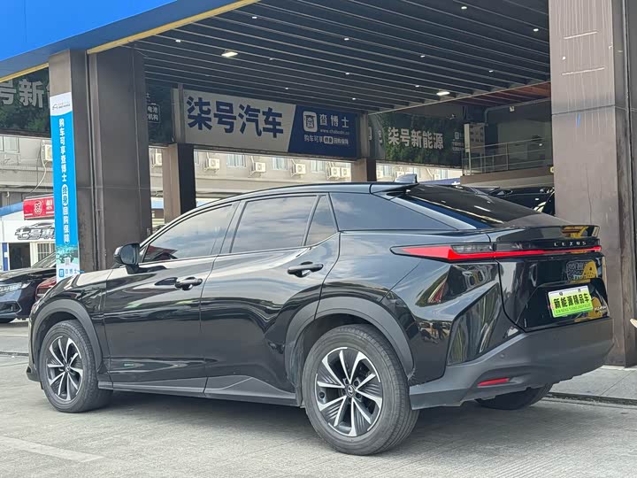 Lexus RZ 2023 2023款 450e 四驱纵享版