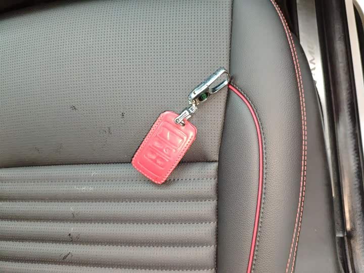 Land Rover Discovery Sport Hybrid 2022 2022款 改款 P300e 插电式电动混合版