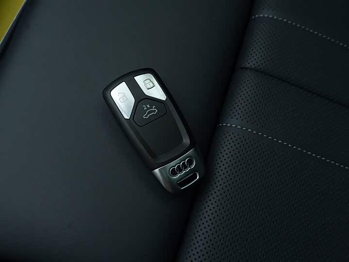 Audi Q5L 2025 2025款 40 TFSI 时尚动感型