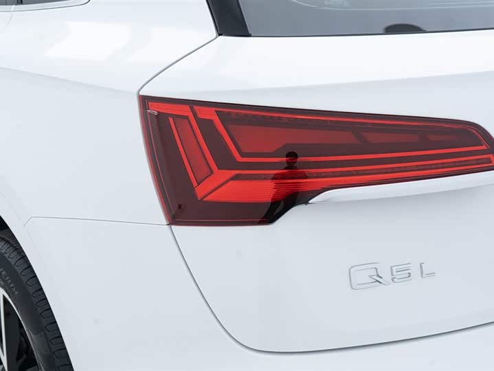 Audi Q5L 2025 2025款 40 TFSI 时尚动感型