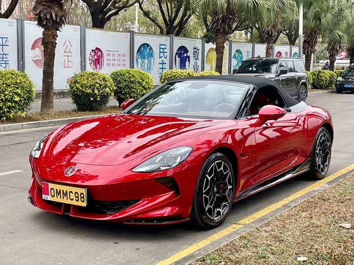 MG Motor Cyberster 2024 2024款 501km 魅力心动版