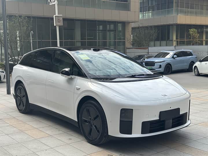 LiXiang i6 2025 2025款 两驱标准版