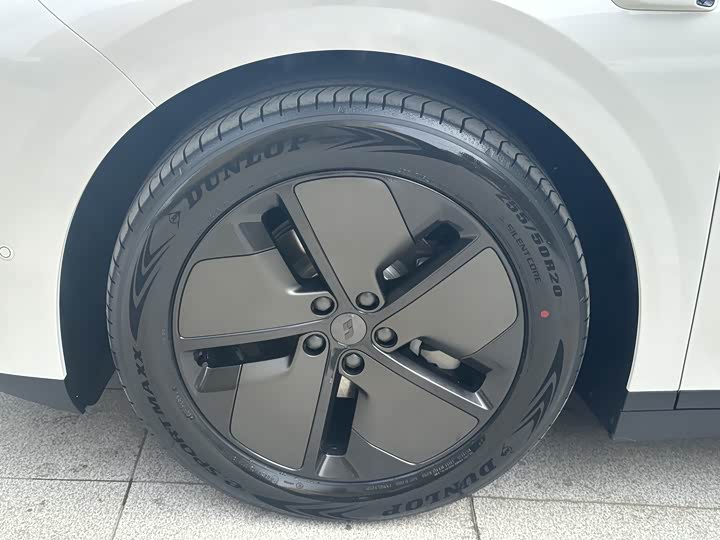 LiXiang i6 2025 2025款 两驱标准版