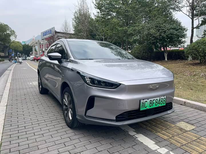 Geely Geometry C 2022 2022款 蓝莓C400