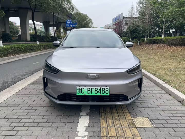 Geely Geometry C 2022 2022款 蓝莓C400