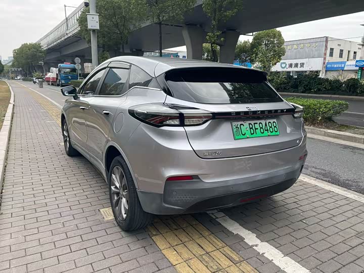 Geely Geometry C 2022 2022款 蓝莓C400