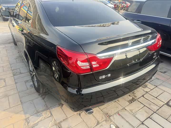 Hongqi H7 2021 2021款 2.0T 旗舰版