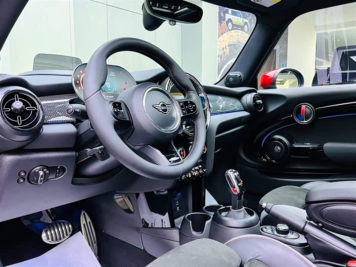 Mini Mini JCW 2022 2022款 2.0T JOHN COOPER WORKS ALL-IN
