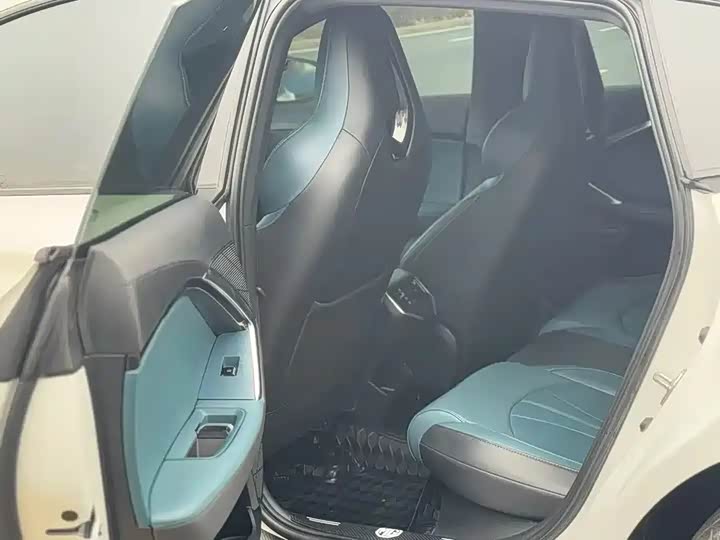 MG Motor 7 2023 2023款 1.5T DCT至美优雅版