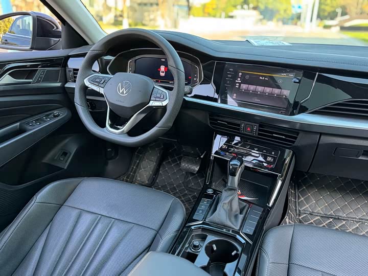 Volkswagen Passat 2025 2025款 Pro 380TSI 星空龙尊版