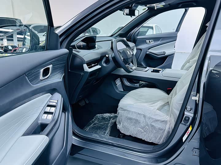 Changan CS55 Plus Hybrid 2025 2025款 智慧新蓝鲸 125km 战舰版